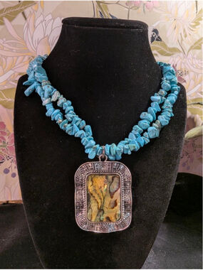 Women's Jules Turquoise & Silver Statement Necklace One Size